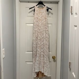 A lace white dress